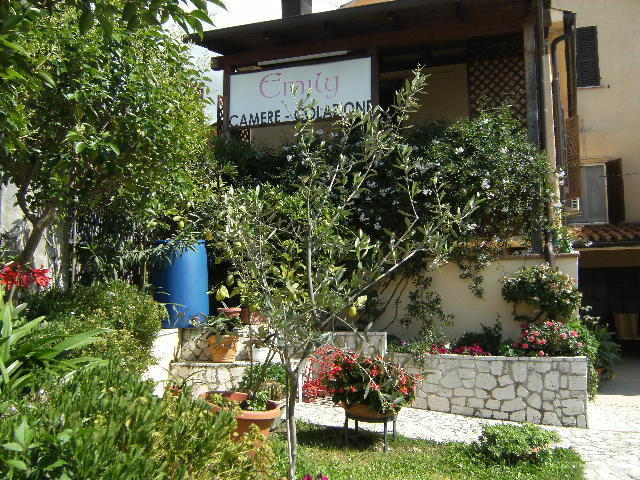 Bed and Breakfast Emily Stroncone Exterior foto
