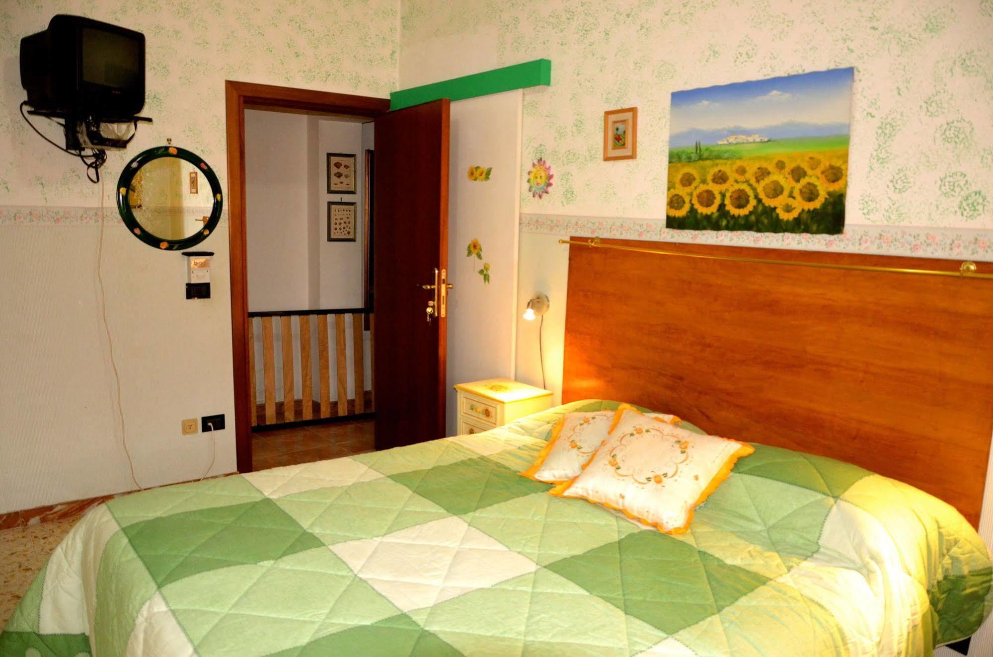 Bed and Breakfast Emily Stroncone Exterior foto