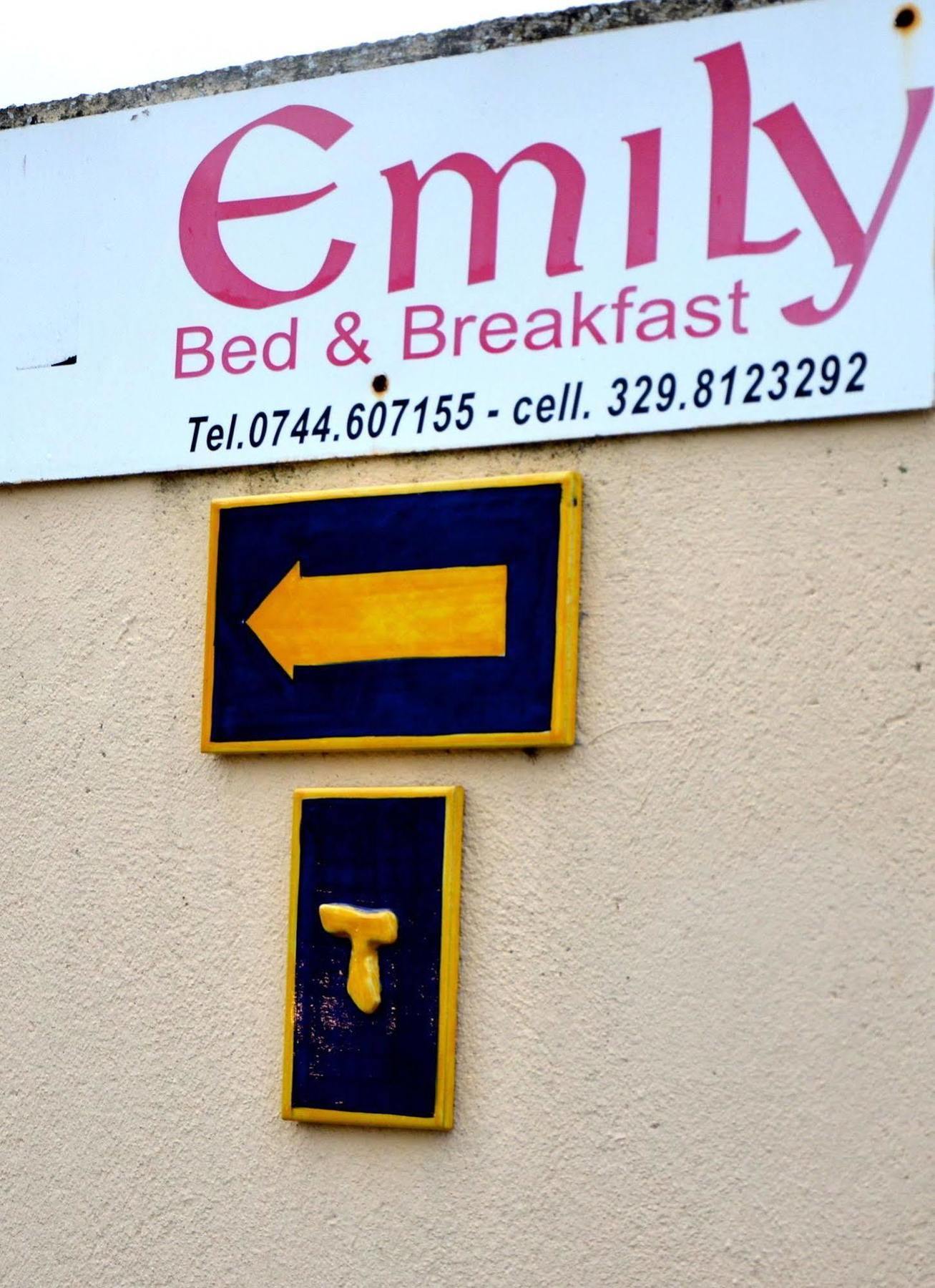 Bed and Breakfast Emily Stroncone Exterior foto
